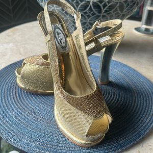 Italina Gold Heels with Rhinestones Size 10